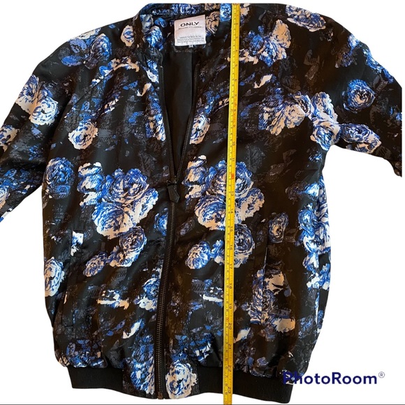 Floral Bomber Jacket Silky Lightweight Trendy EU sizing 34 (S) - Picture 9 of 12
